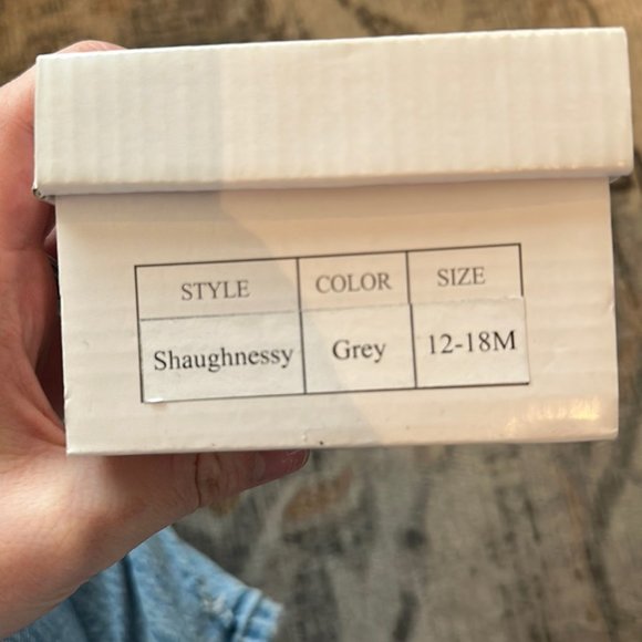 ASTON BABY Shaughnessy shoe in grey. 12-18 months - Picture 4 of 4